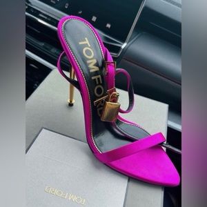 New. Never worn. Tom ford padlock heel, size 36.5